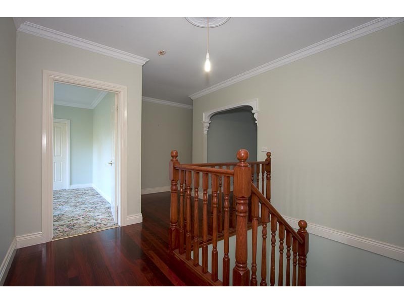 36 MABEL CRS*, Mount Macedon VIC 3441