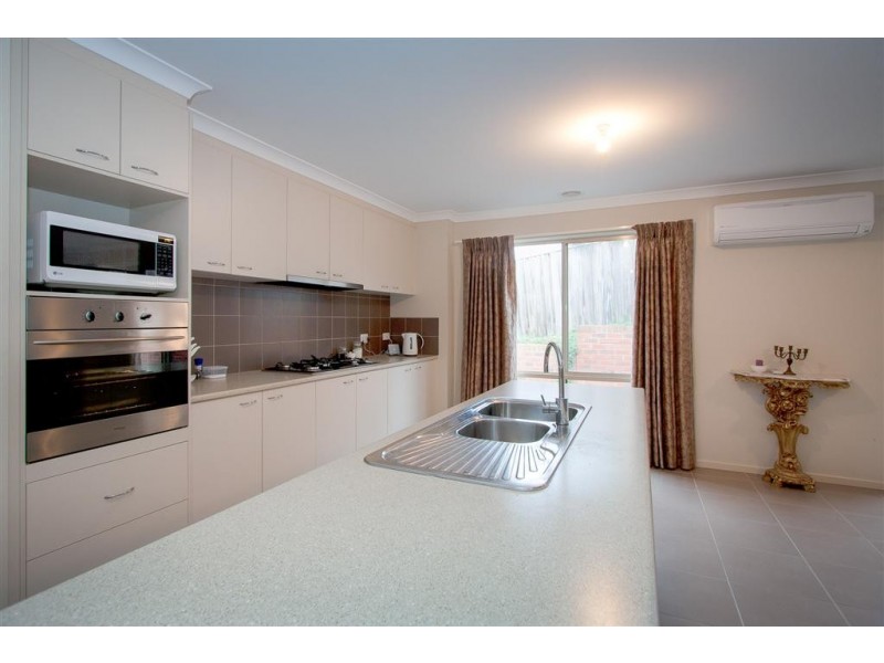 74 Fullwood Drive, Sunbury VIC 3429