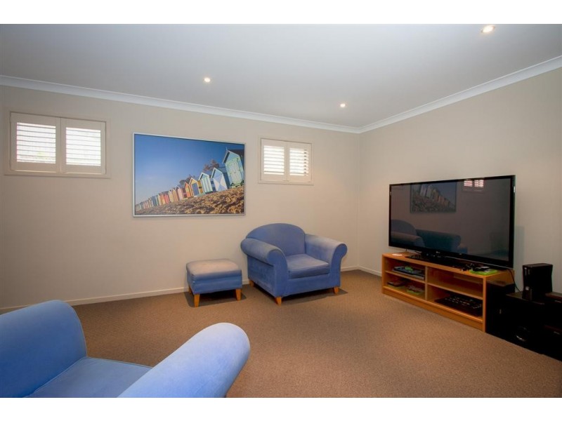 74 Fullwood Drive, Sunbury VIC 3429