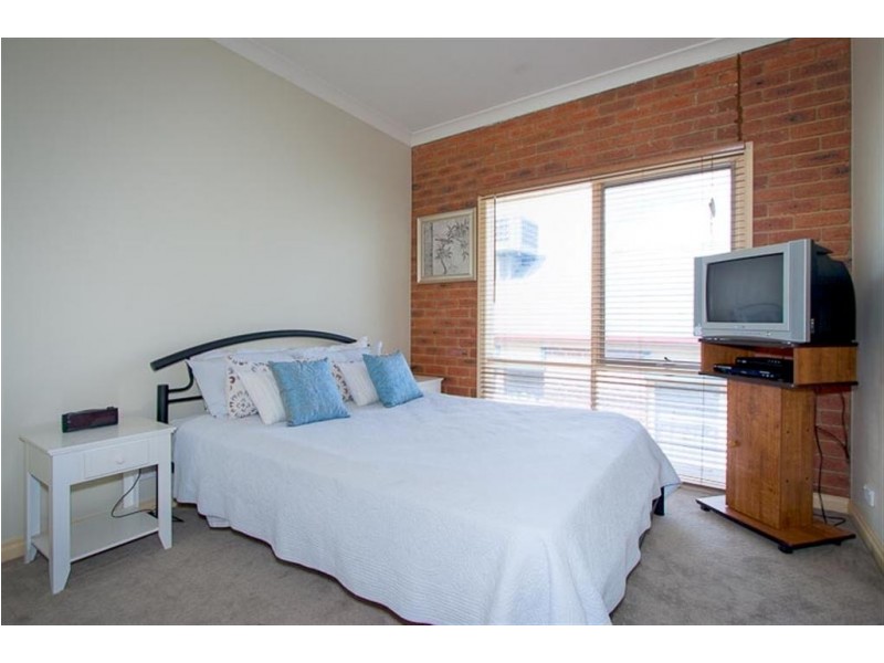 10 BAKER RISE, Sunbury VIC 3429