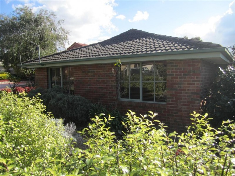 20 FRASER COURT, Sunbury VIC 3429