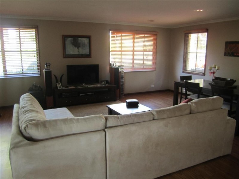 20 FRASER COURT, Sunbury VIC 3429