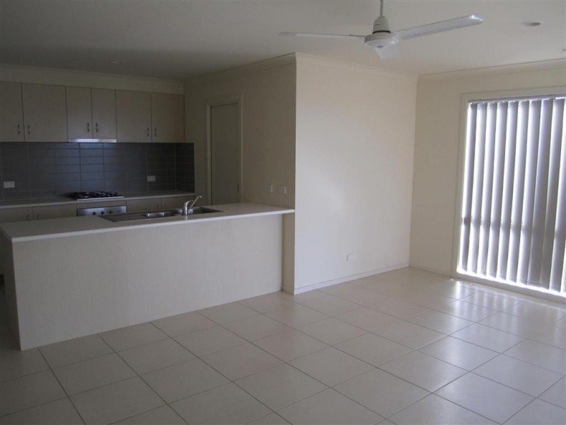 6 EMMA COURT, Sunbury VIC 3429