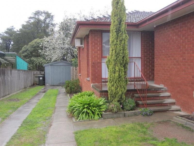 4 PERCEVAL STREET, Sunbury VIC 3429