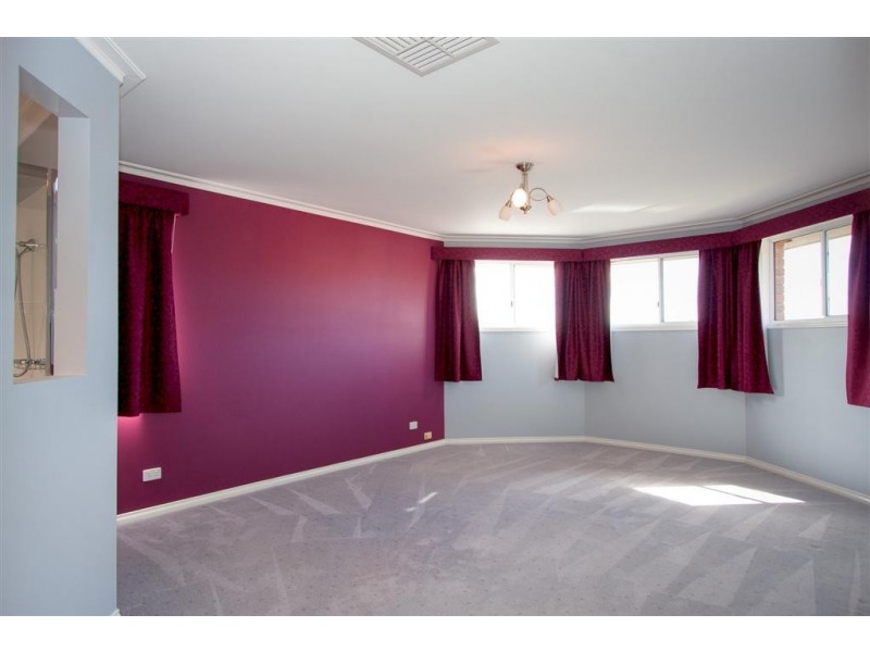 20 Lachlan Court, Sunbury VIC 3429