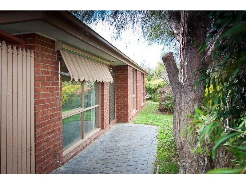 4 Westward Ho Drive, Sunbury VIC 3429