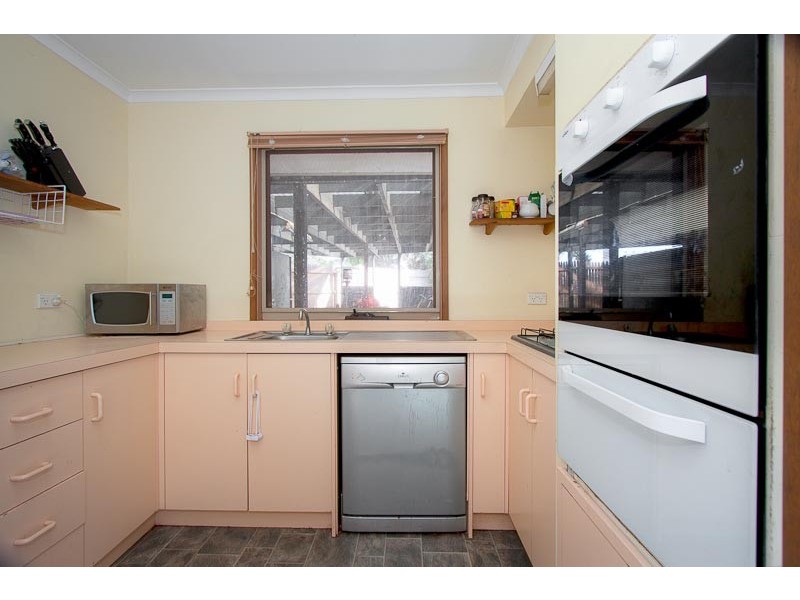 4 Westward Ho Drive, Sunbury VIC 3429