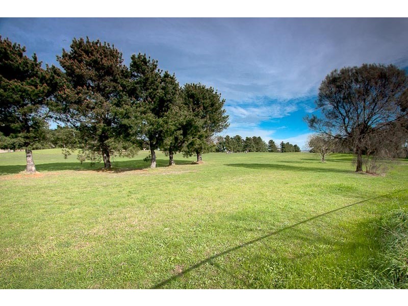 4 Westward Ho Drive, Sunbury VIC 3429