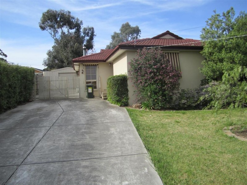 42 MARJORIE AVENUE, Sunbury VIC 3429