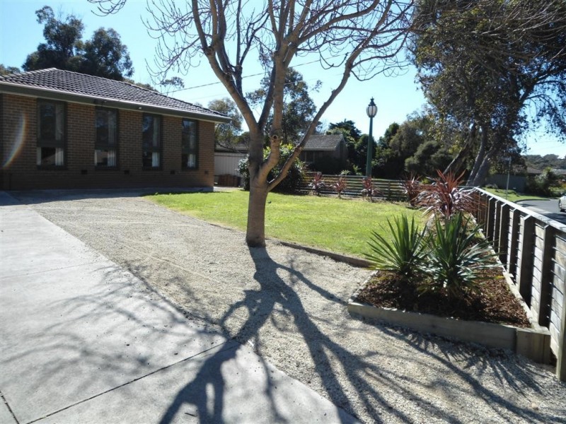 61 HIGGINS AVENUE, Sunbury VIC 3429