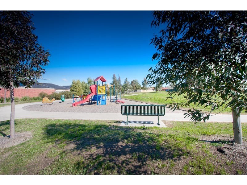 28 Keith Avenue, Sunbury VIC 3429