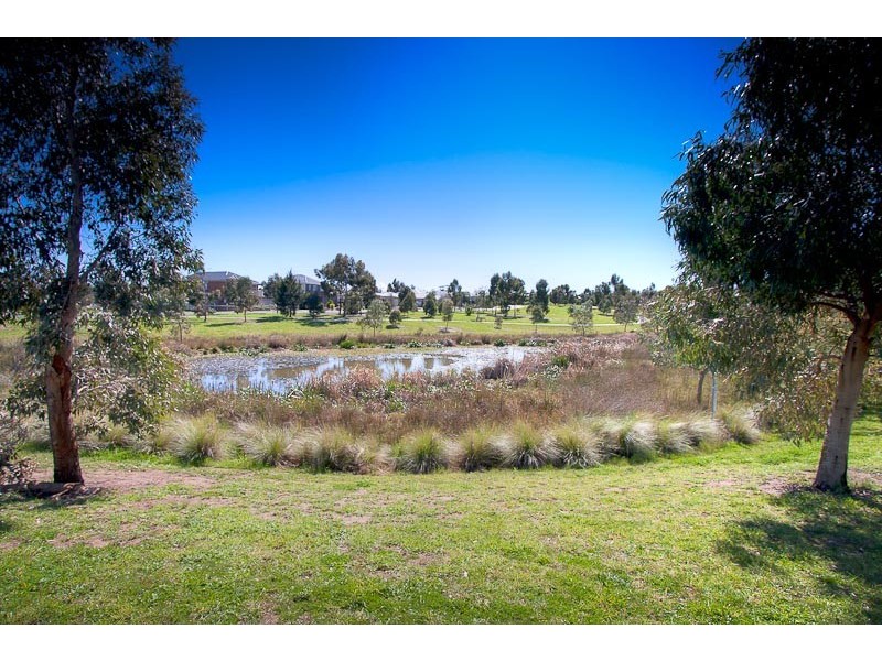 19 Ironbark Drive, Sunbury VIC 3429