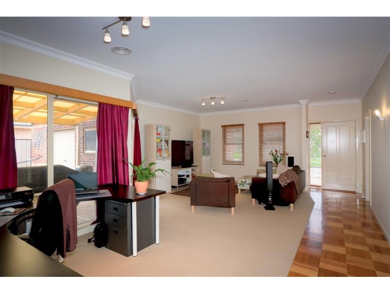 11 Seagull Place, Sunbury VIC 3429