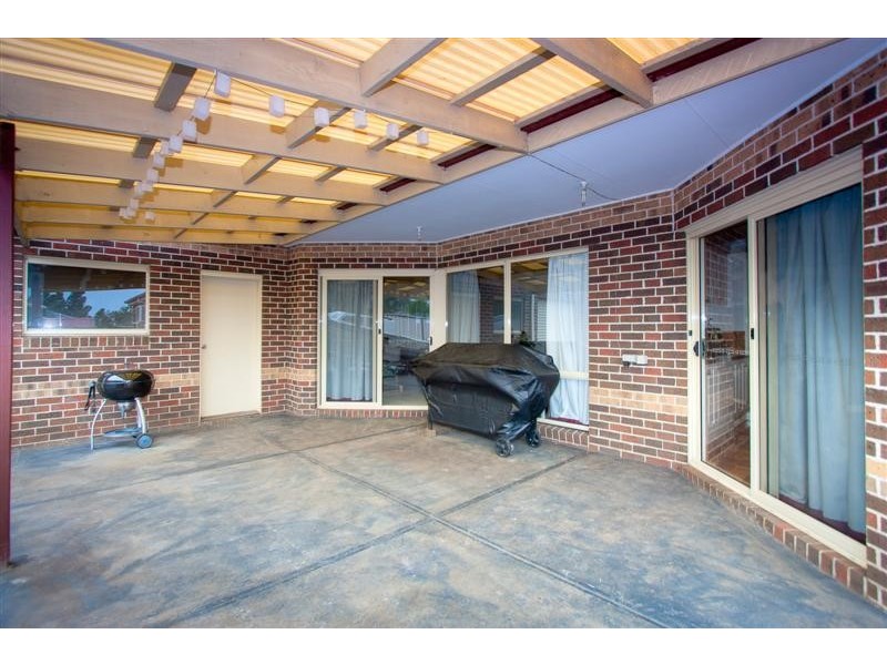 11 Seagull Place, Sunbury VIC 3429
