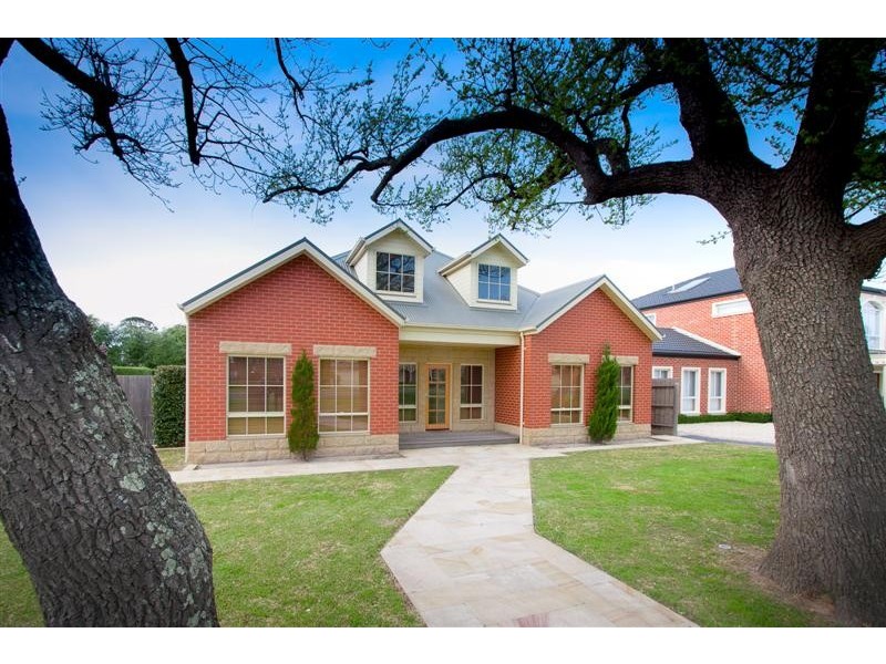 3 The Avenue, Sunbury VIC 3429