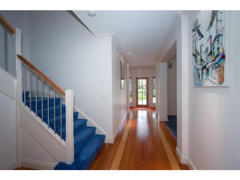 3 The Avenue, Sunbury VIC 3429
