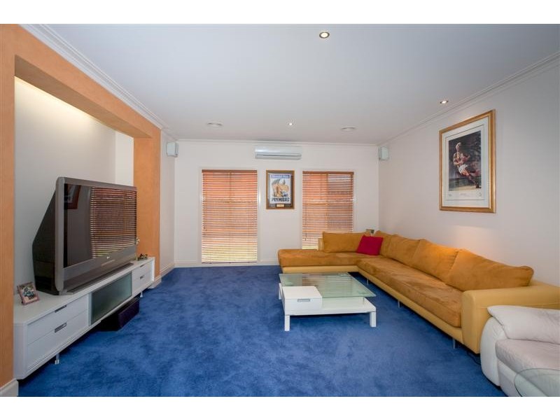 3 The Avenue, Sunbury VIC 3429