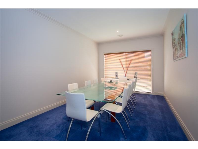 3 The Avenue, Sunbury VIC 3429
