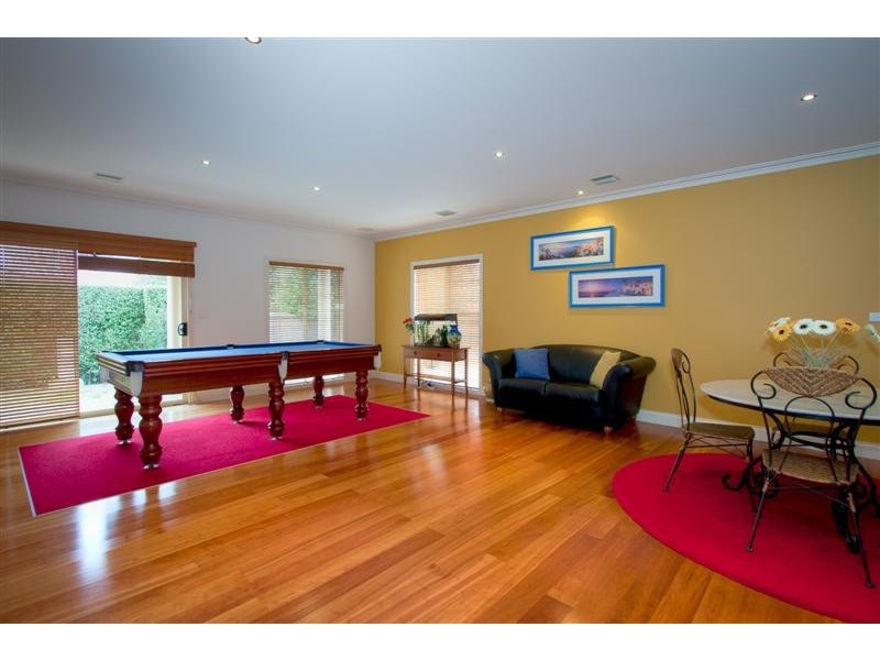 3 The Avenue, Sunbury VIC 3429