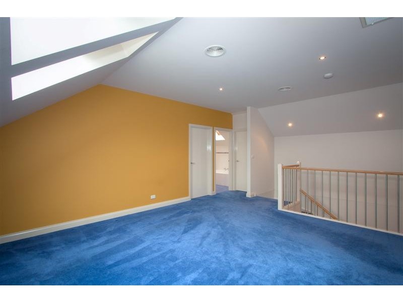 3 The Avenue, Sunbury VIC 3429
