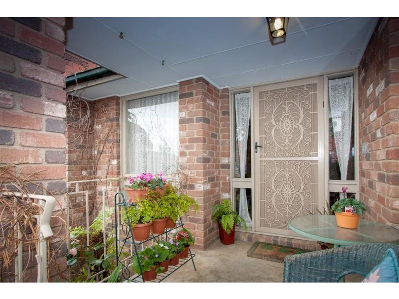 10 Chicola Close, Sunbury VIC 3429