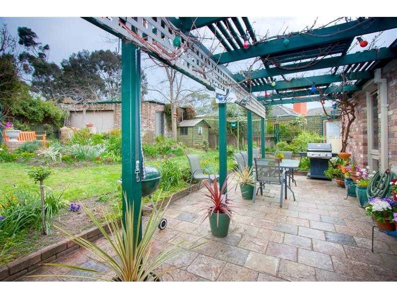 10 Chicola Close, Sunbury VIC 3429
