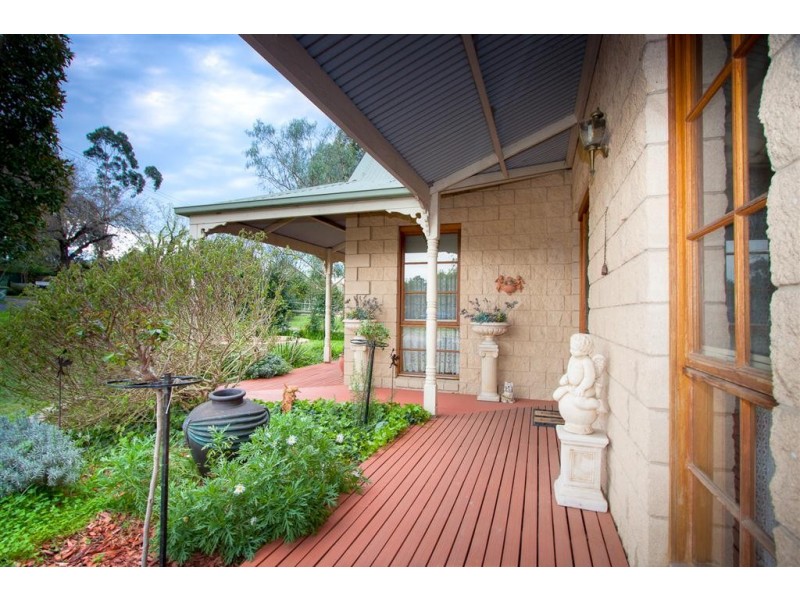 31 Powlett Street, Sunbury VIC 3429