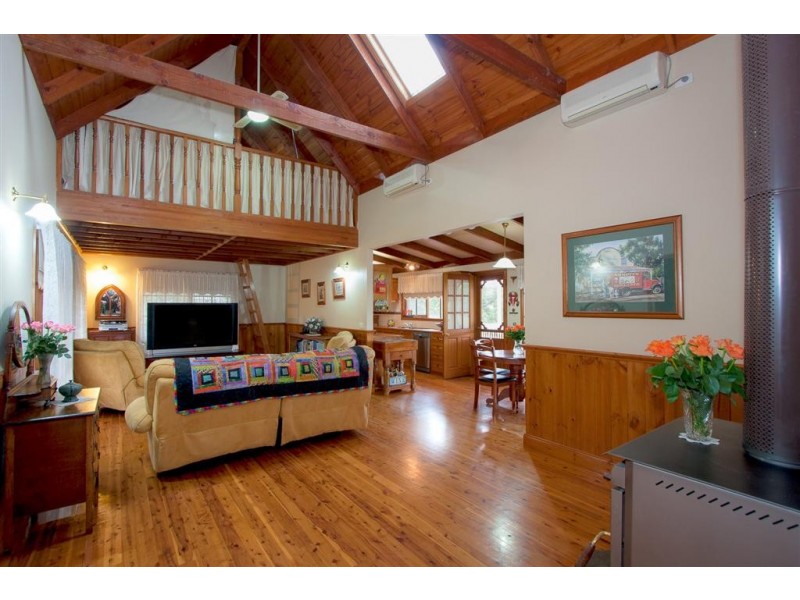 31 Powlett Street, Sunbury VIC 3429