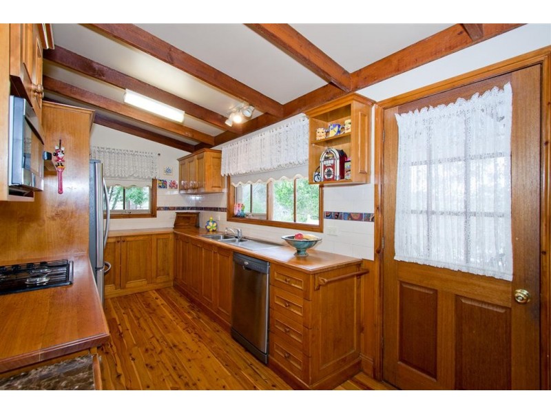 31 Powlett Street, Sunbury VIC 3429