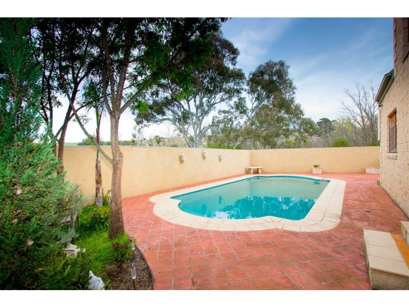 31 Powlett Street, Sunbury VIC 3429