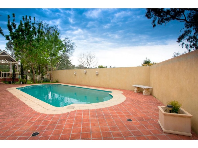 31 Powlett Street, Sunbury VIC 3429