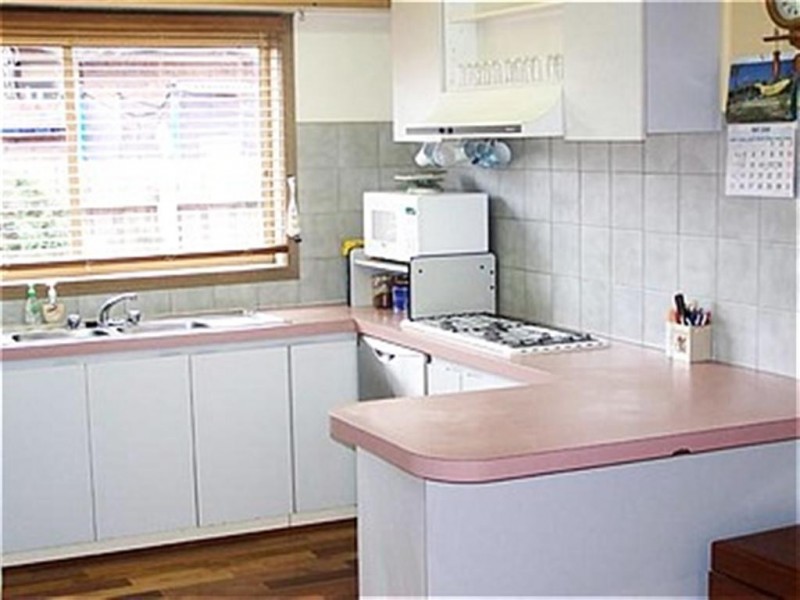 8 KINGSLEY DRIVE, Sunbury VIC 3429