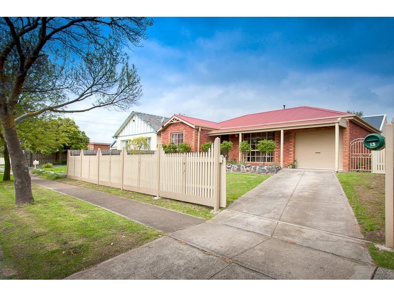 13 Hume Street, Sunbury VIC 3429