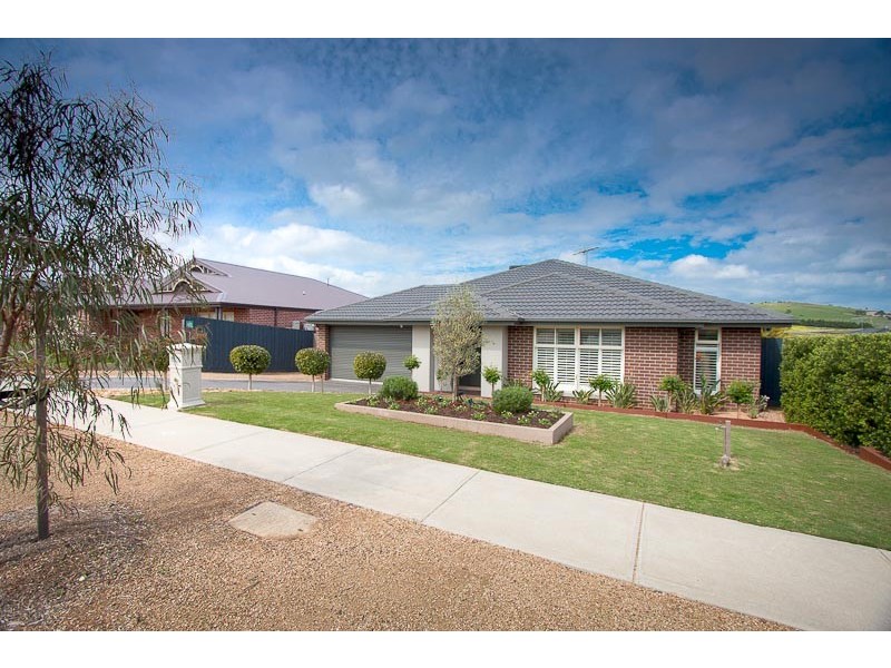 27 Wicket Street, Sunbury VIC 3429