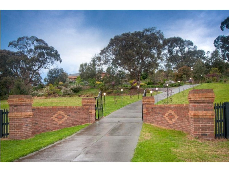 25 Callander Close, Sunbury VIC 3429