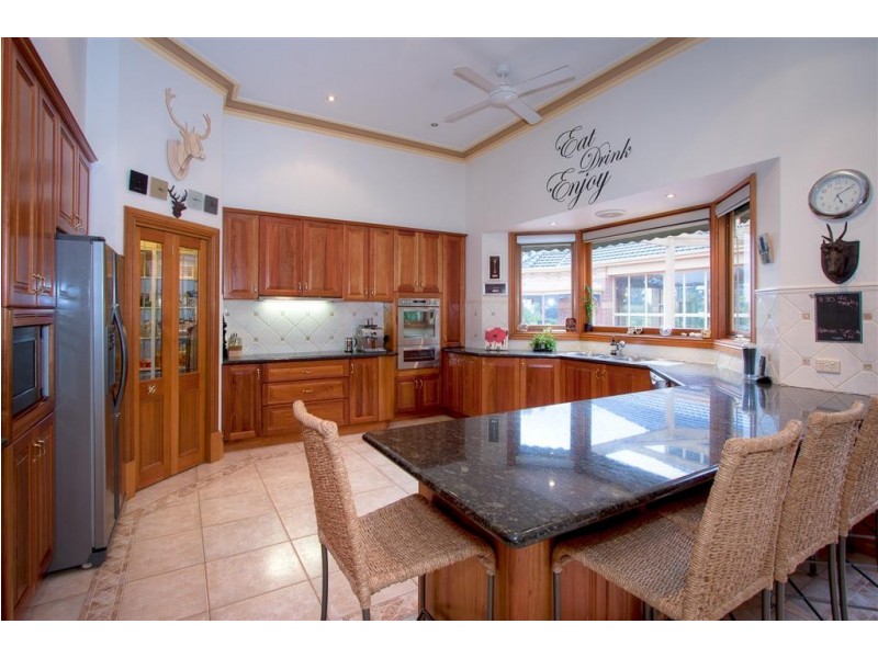 25 Callander Close, Sunbury VIC 3429