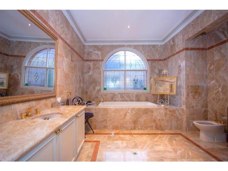 25 Callander Close, Sunbury VIC 3429