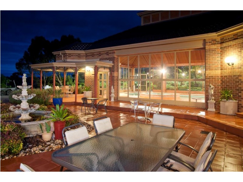 25 Callander Close, Sunbury VIC 3429