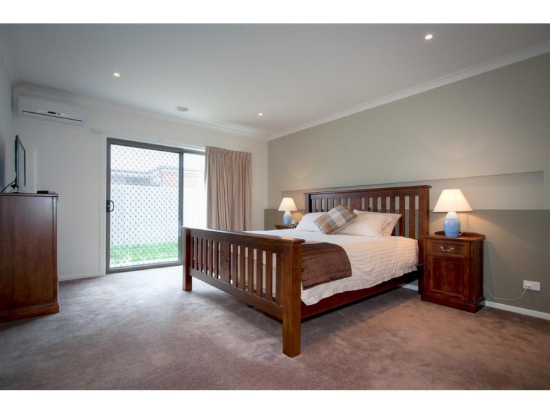 3 Highgrove Drive, Sunbury VIC 3429