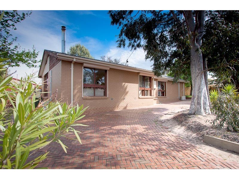 2 Kendall Court, Sunbury VIC 3429