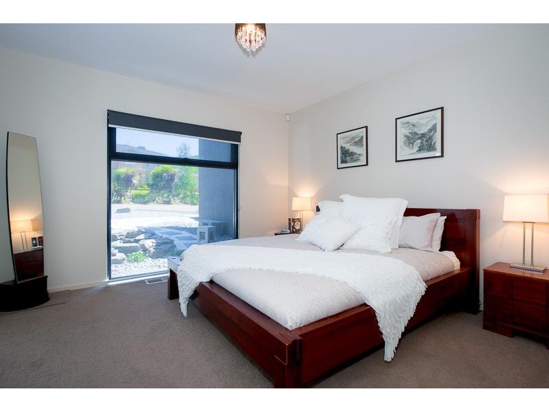 5 Hanke Place, Sunbury VIC 3429