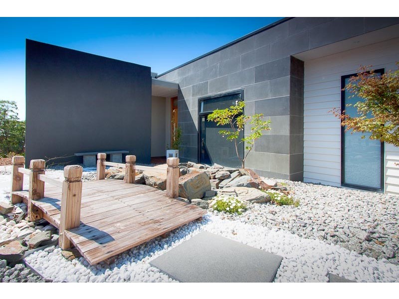 5 Hanke Place, Sunbury VIC 3429