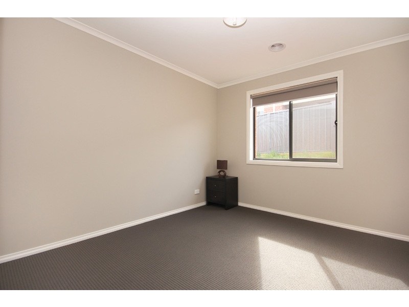 84 CAROLINE CHISHOLM DRIVE*, Kyneton VIC 3444