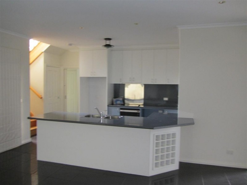 7 MACDONALD PLACE, Sunbury VIC 3429