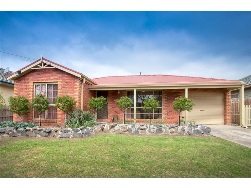 13 HUME STREET, Sunbury VIC 3429