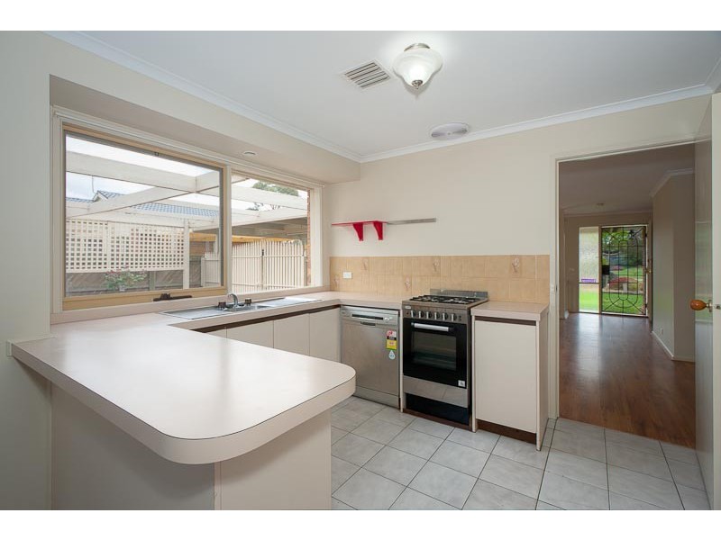 77 Muirfield Drive, Sunbury VIC 3429