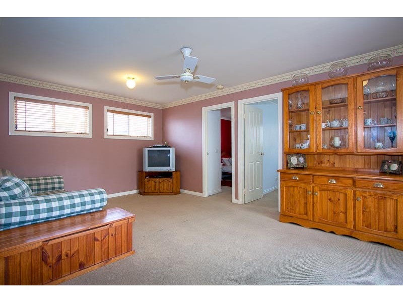 181 O’Shanassy Street, Sunbury VIC 3429