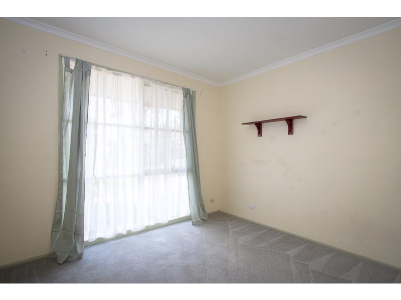 4 Cypress Point Court, Sunbury VIC 3429