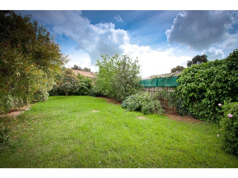 4 Cypress Point Court, Sunbury VIC 3429