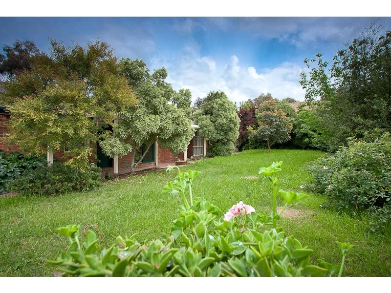 4 Cypress Point Court, Sunbury VIC 3429